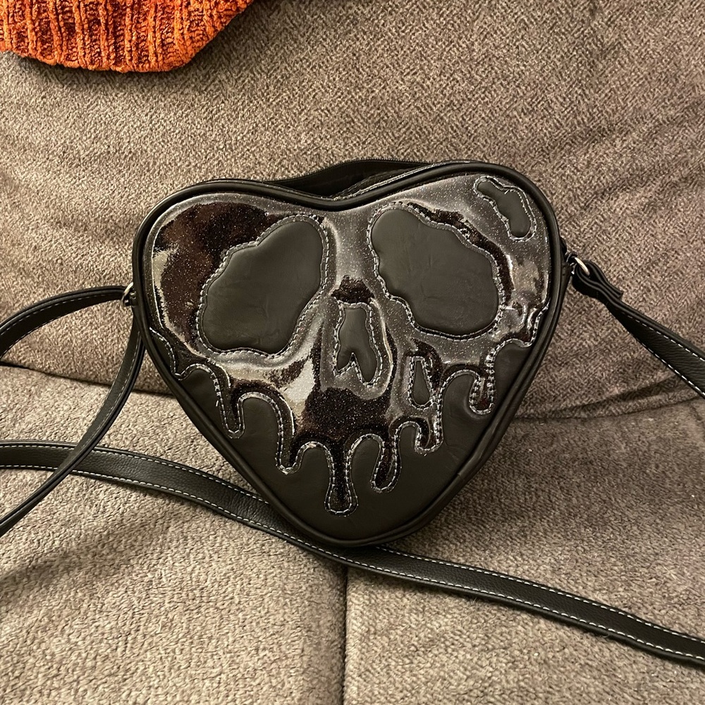 love pain and stitches poison heart purse